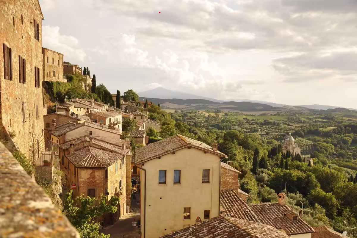 Slow Travel Tuscany on top of its mountains